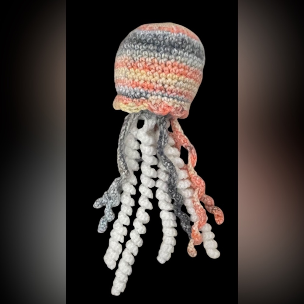crochet jellyfish plush toy - Picture 3 of 4